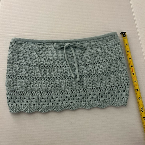 Hollister California medium Elegant Crochet Knit Tank Top in Sage Green women. - Picture 5 of 5